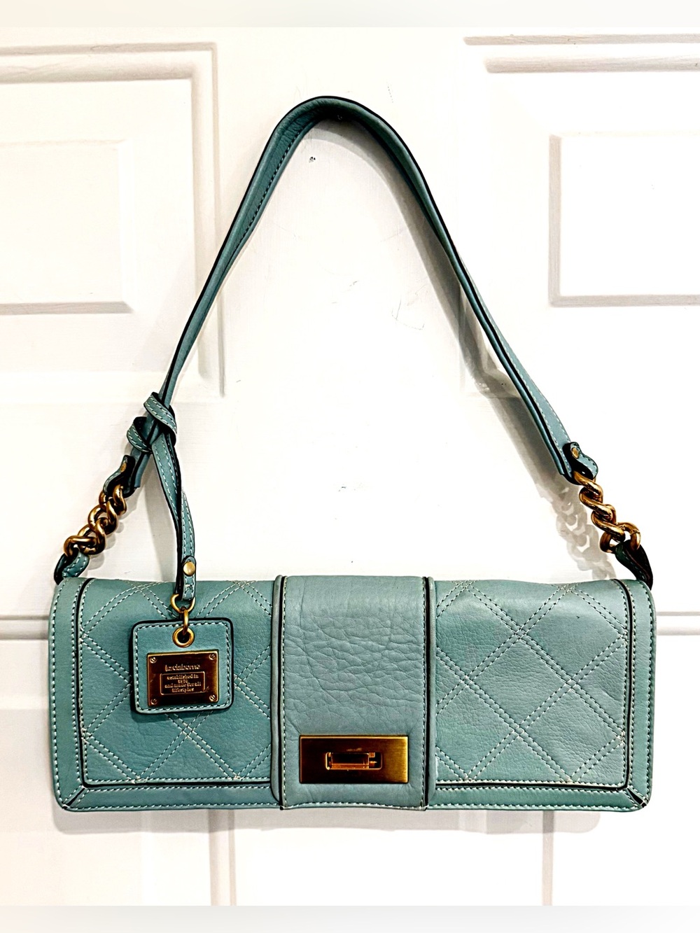 🩵 Liz Claiborne Quilted Blue Leather Shoulder Bag